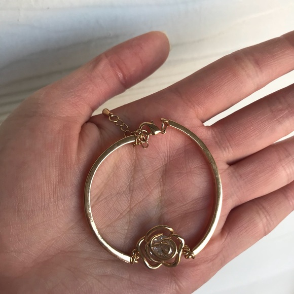 NWOT Gold rose bracelet with adjustable straps - Picture 4 of 5